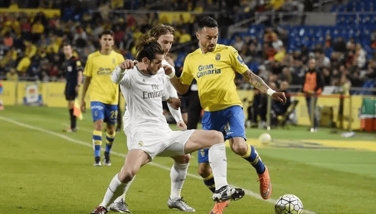 与巴黎维持 与巴黎维持